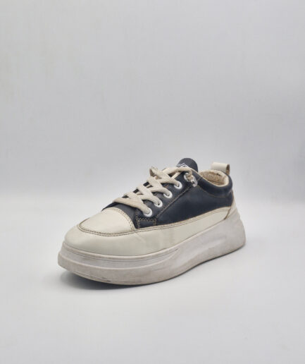 Platform Leather Sneaker.