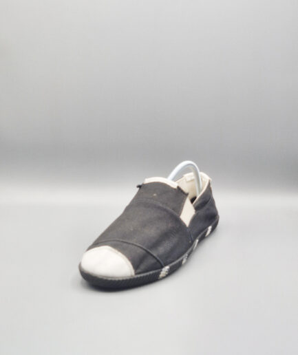 Black canvas slip-on