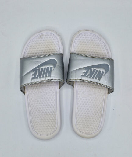 Nike Slides Silver